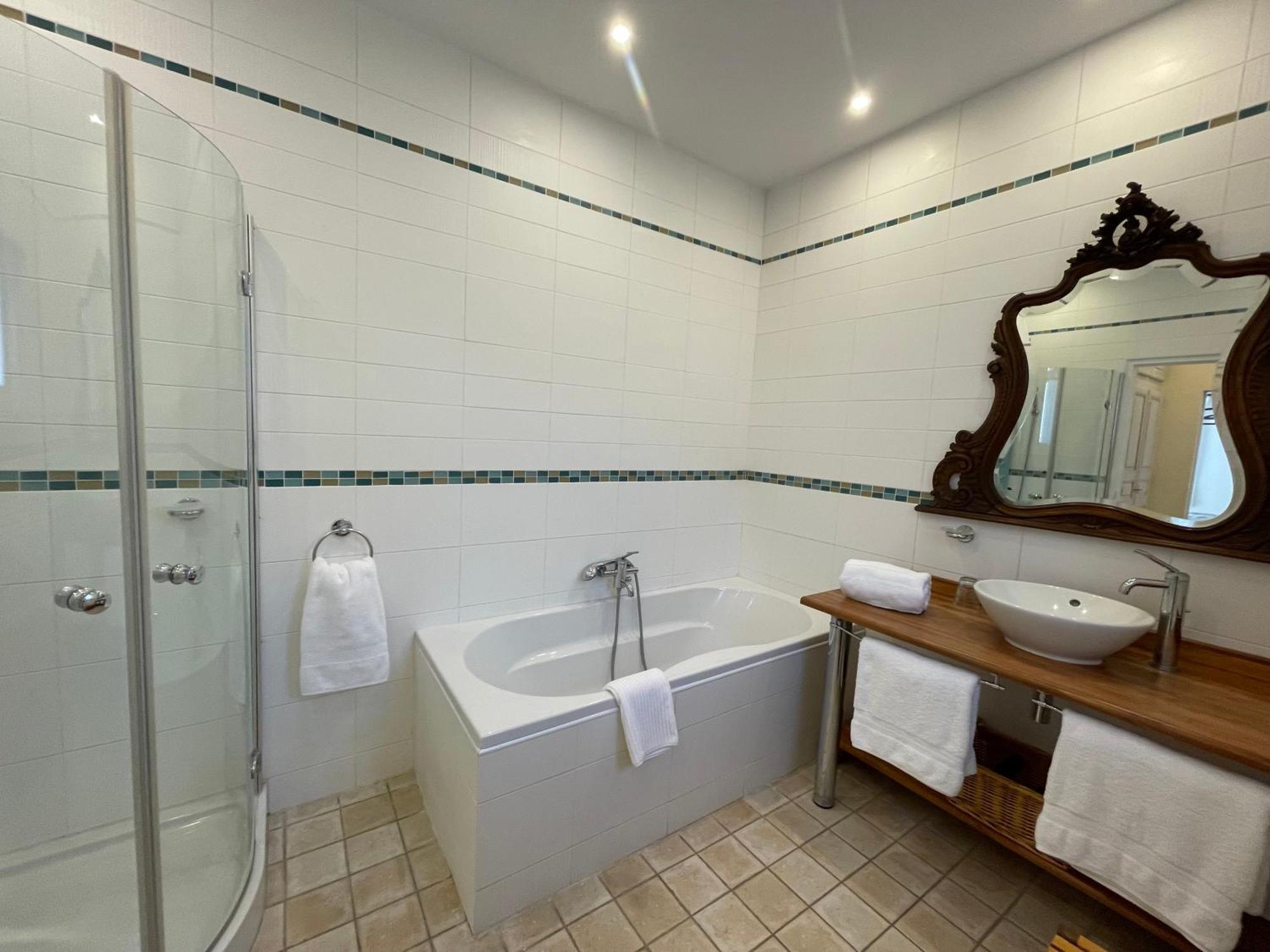La Villa Baronnette Cabrieres-d'Avignon Ngoại thất bức ảnh