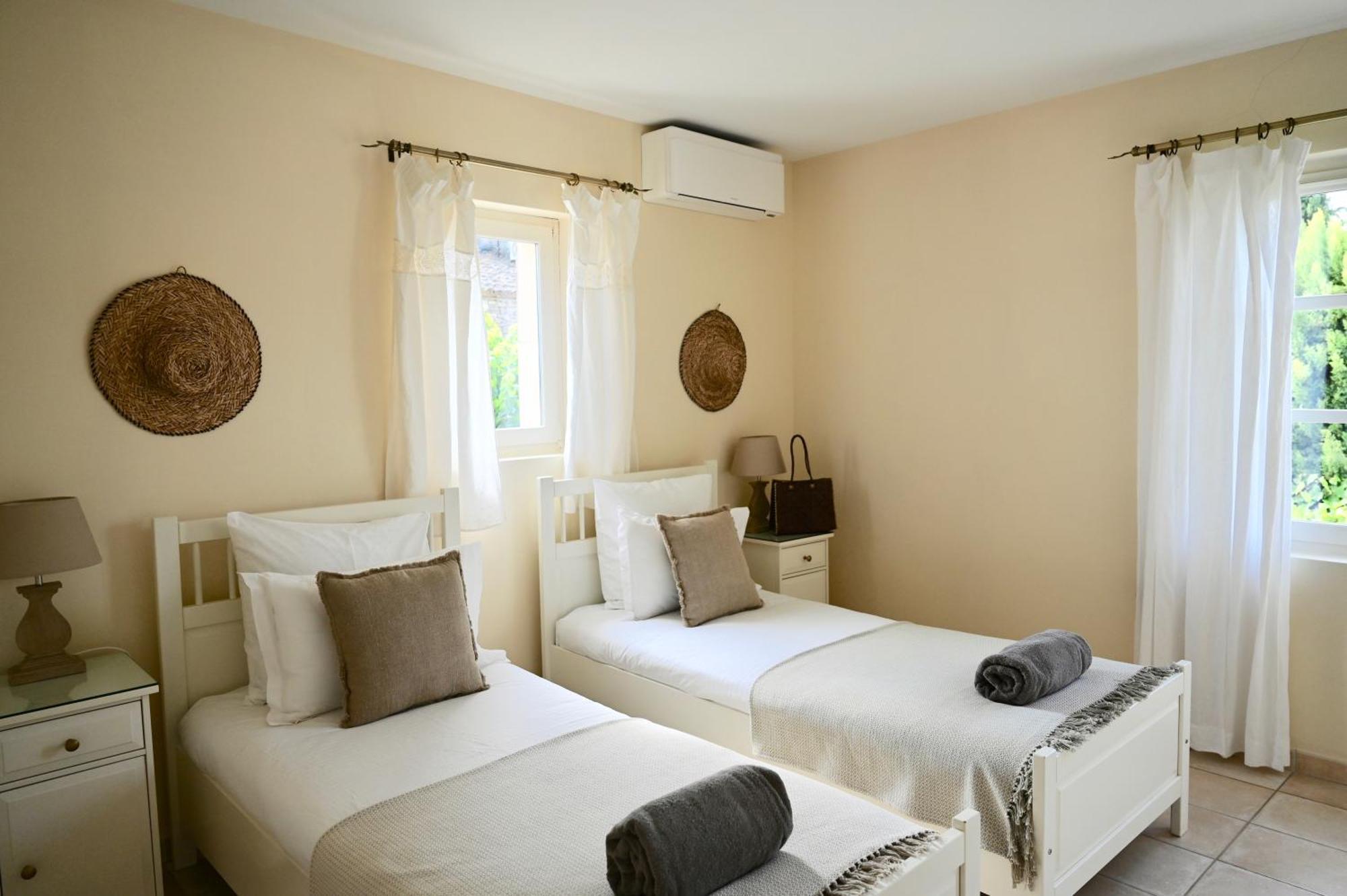 La Villa Baronnette Cabrieres-d'Avignon Ngoại thất bức ảnh